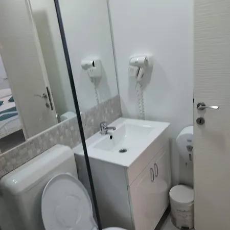 Puzzle Magic Bed & Breakfast Pitesti Exterior photo