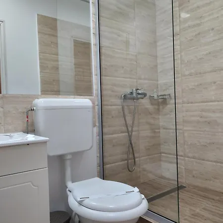 Puzzle Magic Bed & Breakfast Pitesti Exterior photo