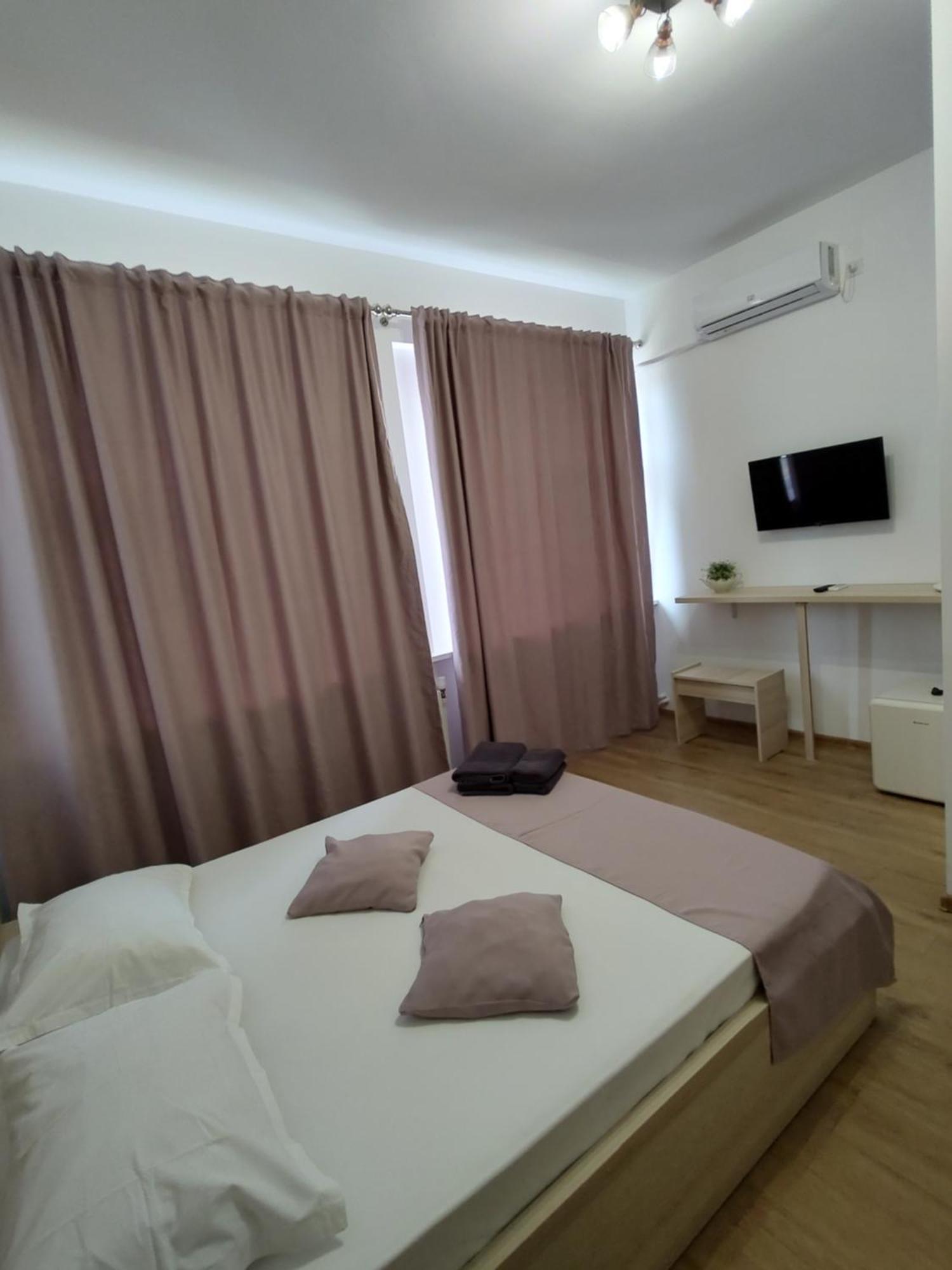 Puzzle Magic Bed & Breakfast Pitesti